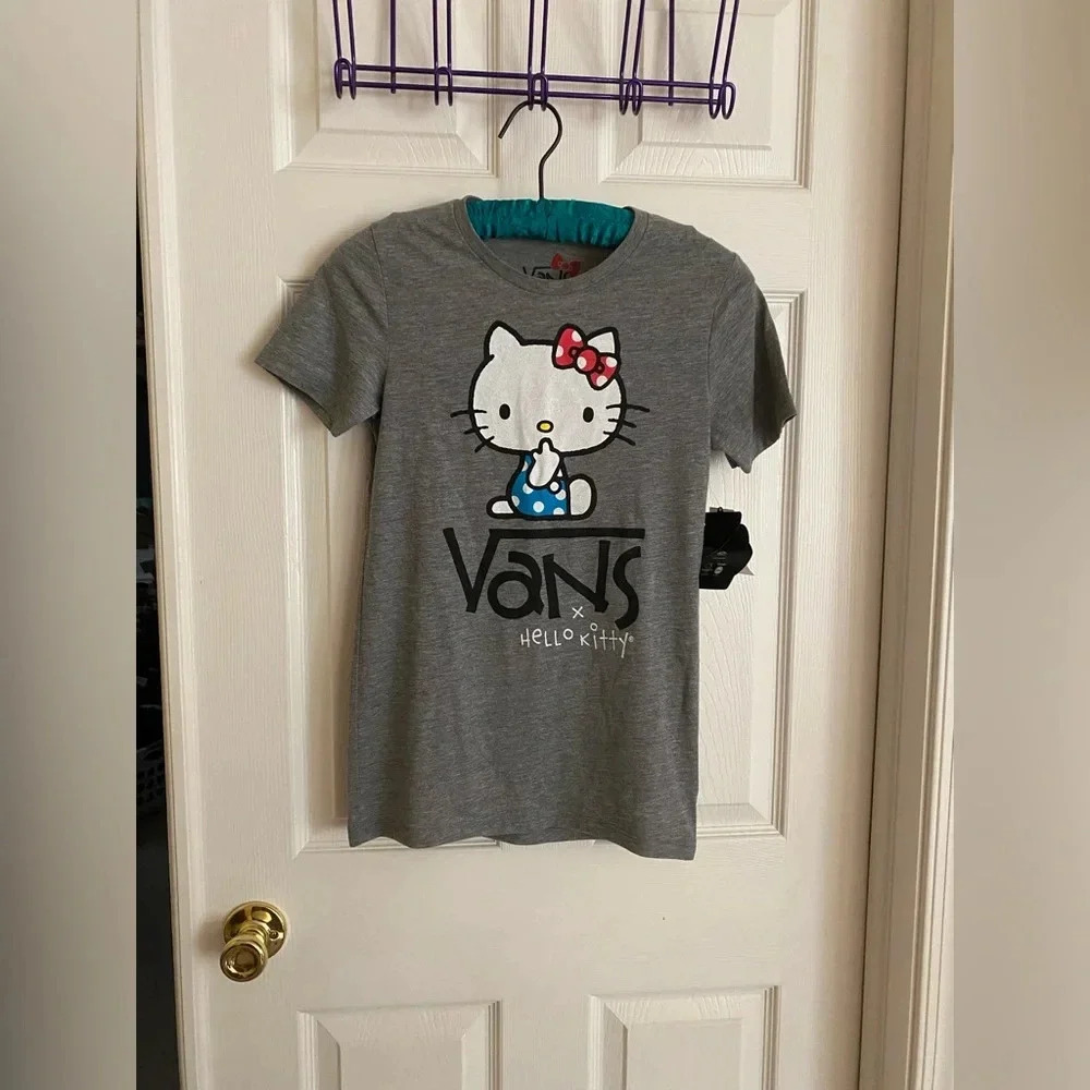 Hard to find Sanrio Hello Kitty Vans tee shirt size small NWT Vintage 2012 - Picture 1 of 6
